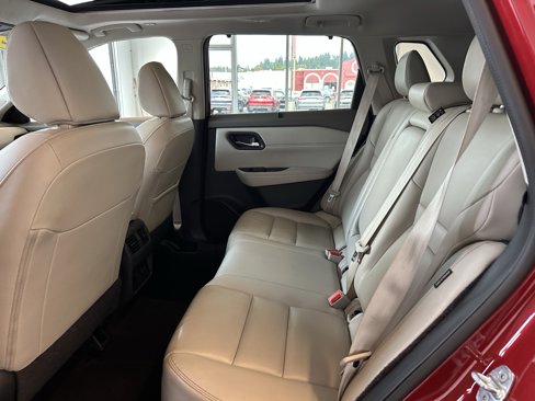 Used 2023 Nissan Rogue SL w/ SL Premium Package image 10