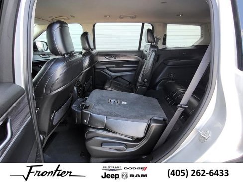 Used 2023 Jeep Grand Cherokee L Limited image 26