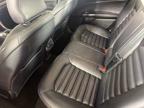 Used 2019 Ford Fusion SEL image 10