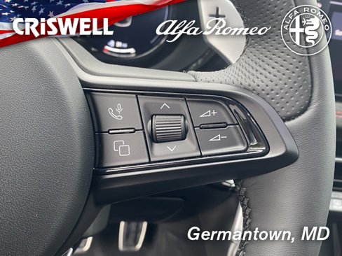 New 2024 Alfa Romeo Tonale Veloce w/ Active Assist Package image 21