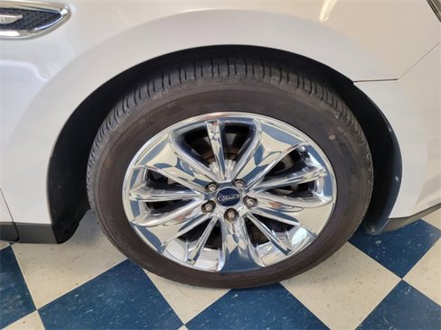 Used 2011 Ford Taurus Limited w/ 303A Rapid Spec Order Code image 16