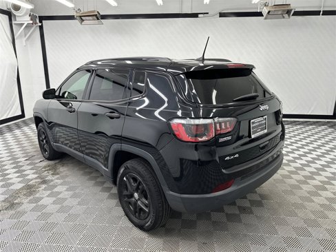 Used 2017 Jeep Compass Sport w/ Tech Group image 3