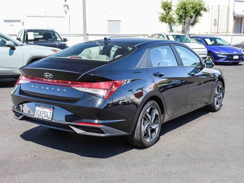 Certified 2023 Hyundai Elantra SEL w/ Convenience Package image 10