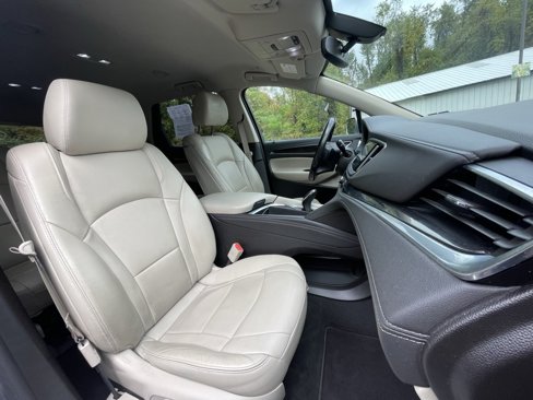 Used 2019 Buick Enclave Essence image 11