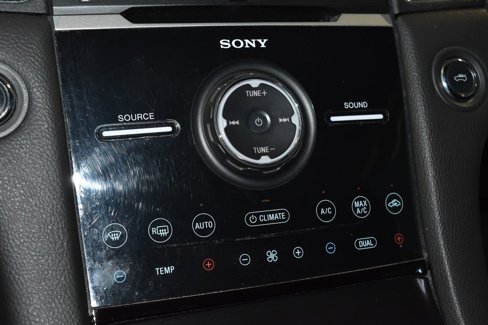 Used 2018 Ford Taurus Limited image 13