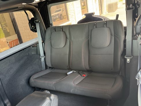Used 2021 Jeep Wrangler Rubicon image 34