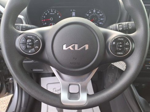 Used 2022 Kia Soul LX image 13
