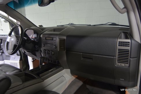 Used 2004 Nissan Titan LE image 12