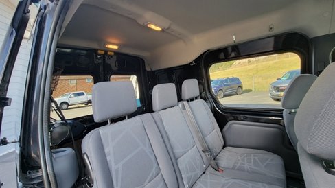 Used 2010 Ford Transit Connect XLT image 37