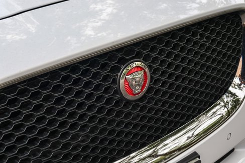 Used 2020 Jaguar F-PACE Prestige image 10