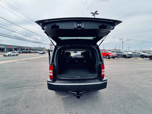 Used 2011 Jeep Liberty Limited image 29