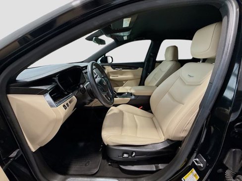 Used 2017 Cadillac XT5 FWD w/ LPO, Wheel Lock Package image 16