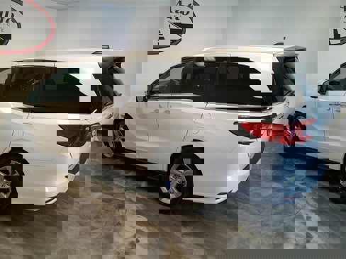 Used 2018 Honda Odyssey EX-L image 10