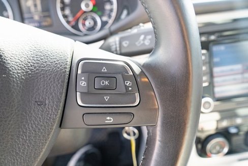 Used 2013 Volkswagen Passat TDI SE image 23