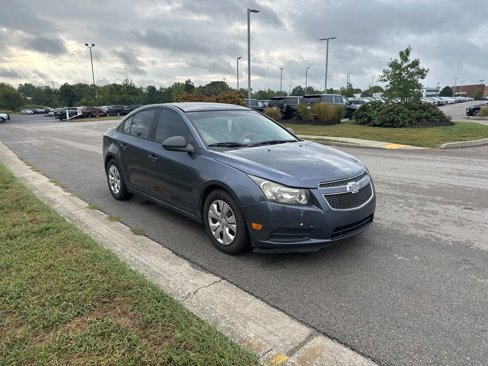 Used 2014 Chevrolet Cruze LS image 3