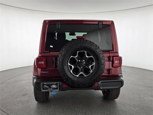 Used 2022 Jeep Wrangler Unlimited Sahara w/ Cold Weather Group image 7