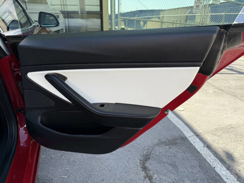 Used 2019 Tesla Model 3 Long Range image 24