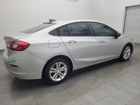 Used 2019 Chevrolet Cruze LS w/ LS Convenience Package image 10