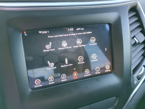 Used 2020 Jeep Cherokee Latitude Plus image 20