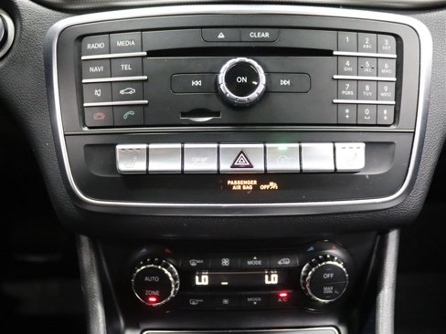 Used 2018 Mercedes-Benz CLA 250 image 27