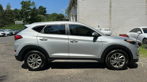 Used 2017 Hyundai Tucson SE image 2