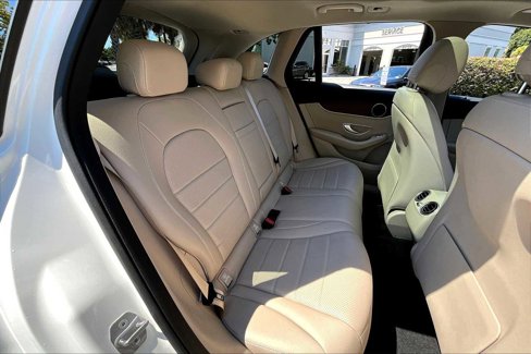 Used 2021 Mercedes-Benz GLC 300 4MATIC image 20