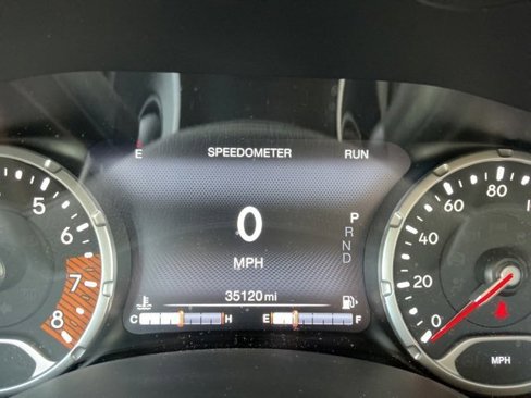 Used 2023 Jeep Renegade Latitude image 25