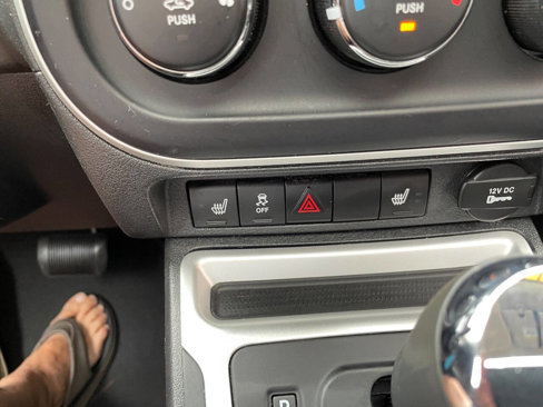 Used 2014 Jeep Compass High Altitude image 23