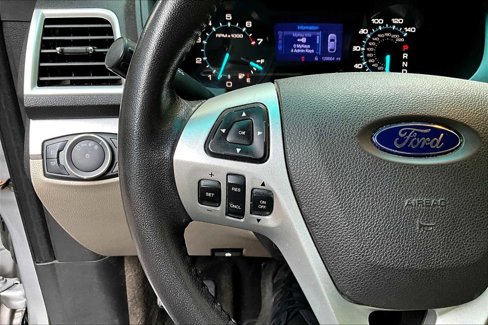 Used 2013 Ford Explorer XLT image 22