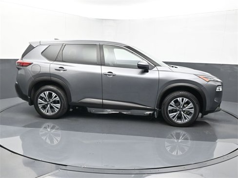 Used 2023 Nissan Rogue SV image 10