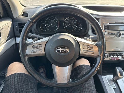 Used 2011 Subaru Legacy 2.5i Premium image 12
