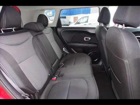 Used 2019 Kia Soul + image 13