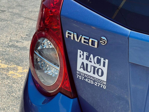 Used 2009 Chevrolet Aveo5 LT w/ Power and Convenience Package image 35