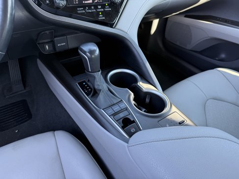 Used 2023 Toyota Camry XLE image 18