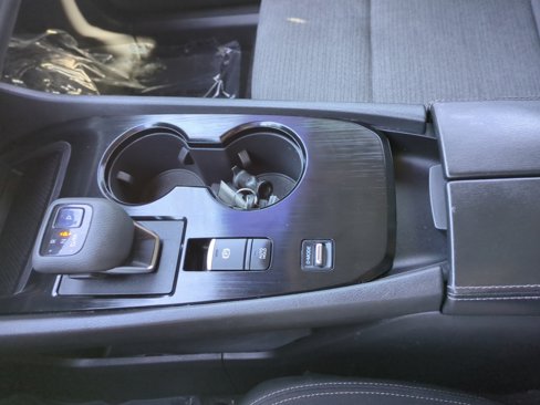 Used 2022 Nissan Rogue SV image 15