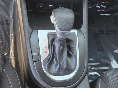 Used 2022 Kia Forte LXS w/ LXS Technology Package image 14