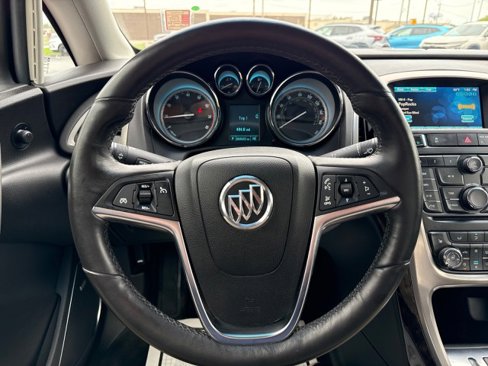 Used 2012 Buick Verano Leather image 18