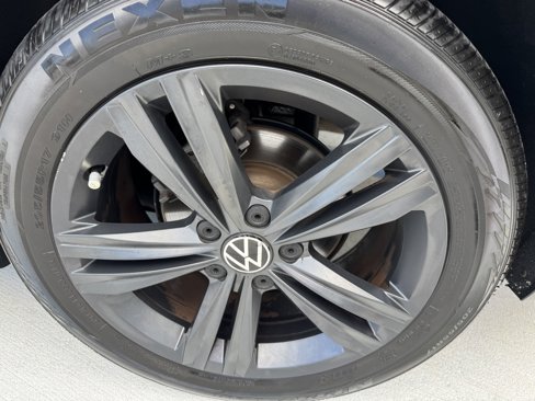 Used 2022 Volkswagen Jetta SE w/ Panoramic Sunroof Package image 35