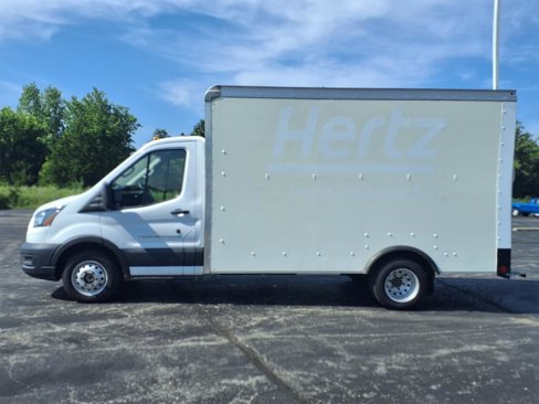 Used 2022 Ford Transit 350 DRW image 2