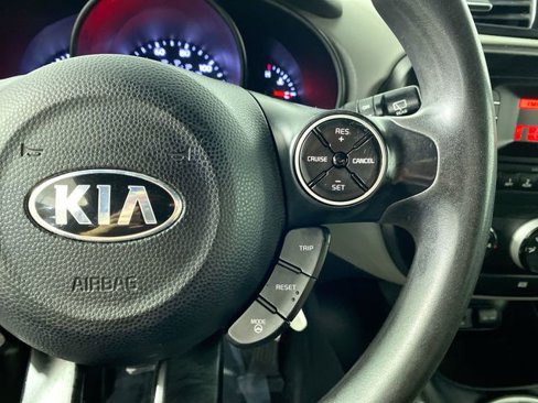 Used 2015 Kia Soul image 11