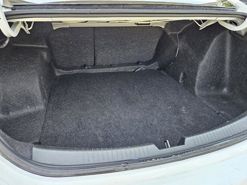 Used 2023 Chevrolet Malibu LT image 14
