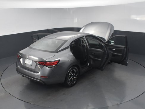 Used 2024 Nissan Sentra SV image 25