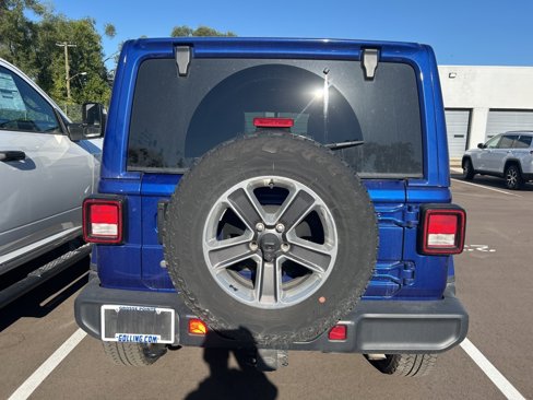 Used 2018 Jeep Wrangler Unlimited Sahara w/ Dual Top Group image 5