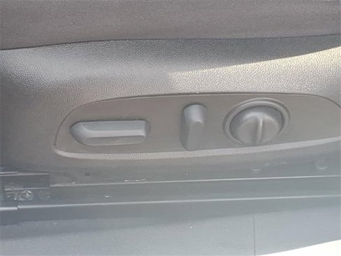 Used 2022 Chevrolet Malibu LT image 27
