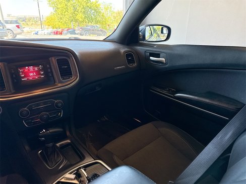 Used 2015 Dodge Charger SE w/ Popular Equipment Group image 20