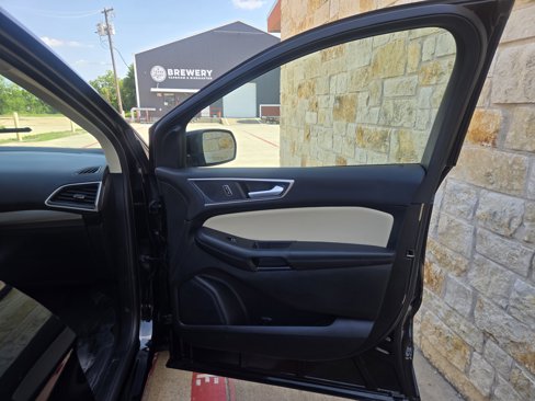 Used 2024 Ford Edge SEL image 8