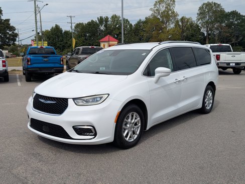 Used 2021 Chrysler Pacifica Touring-L image 1
