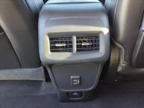 Used 2020 GMC Terrain SLT image 17