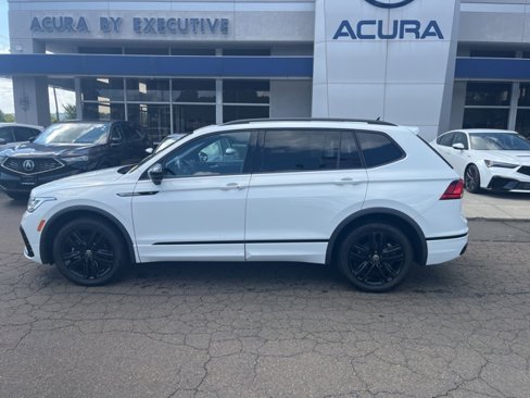 Used 2022 Volkswagen Tiguan SE R-Line image 5
