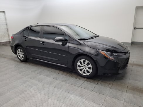Used 2021 Toyota Corolla LE w/ Carpet Mat Package (TMS) image 11
